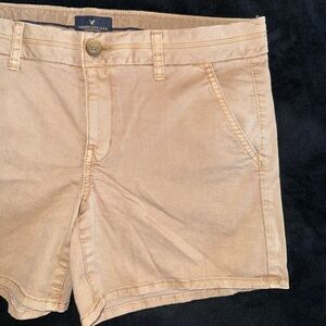 American Eagle Tan Cargo Shorts - Y2K Vibes